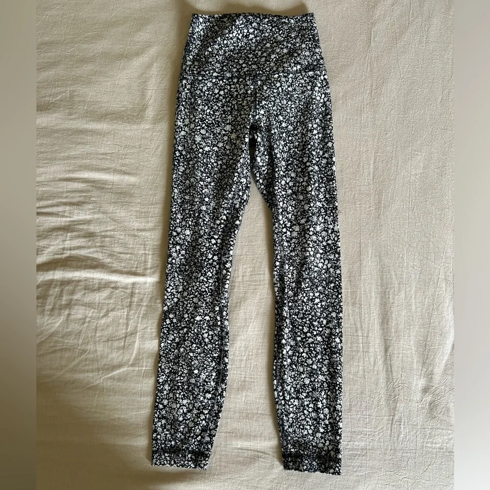 Lululemon Leggings - Picture 1 of 5